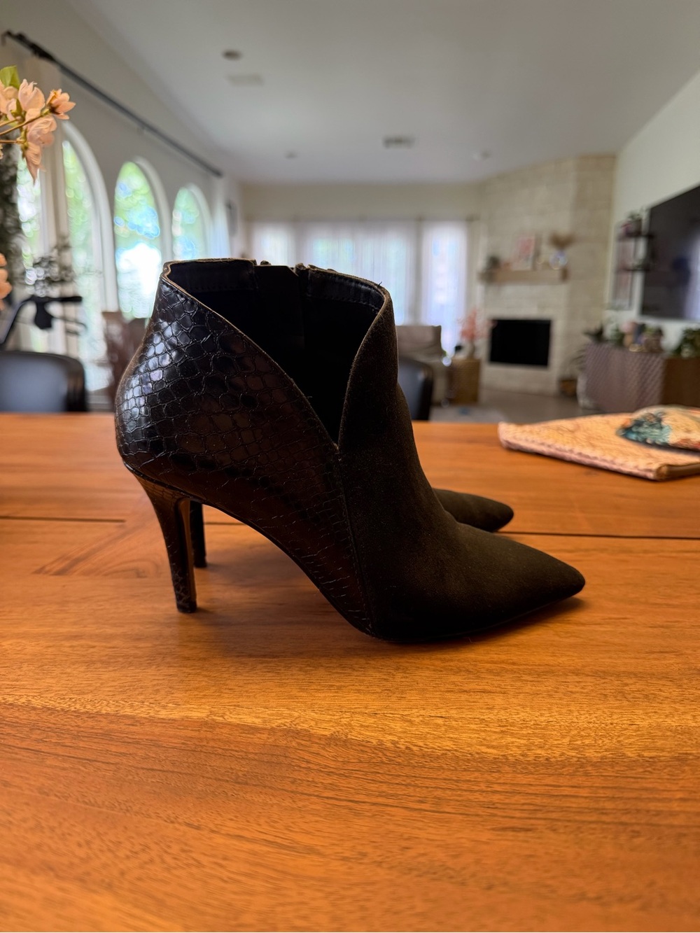 Express Women's Black Pointed Toe Stiletto Ankle Boots